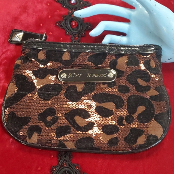 Betsey Johnson Handbags - Betsey johnson cosmetic bag